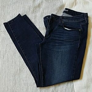 Universal Thread Goods Co. Mid rise skinny jeans